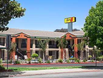 Super 8 By Wyndham 2* Salinas