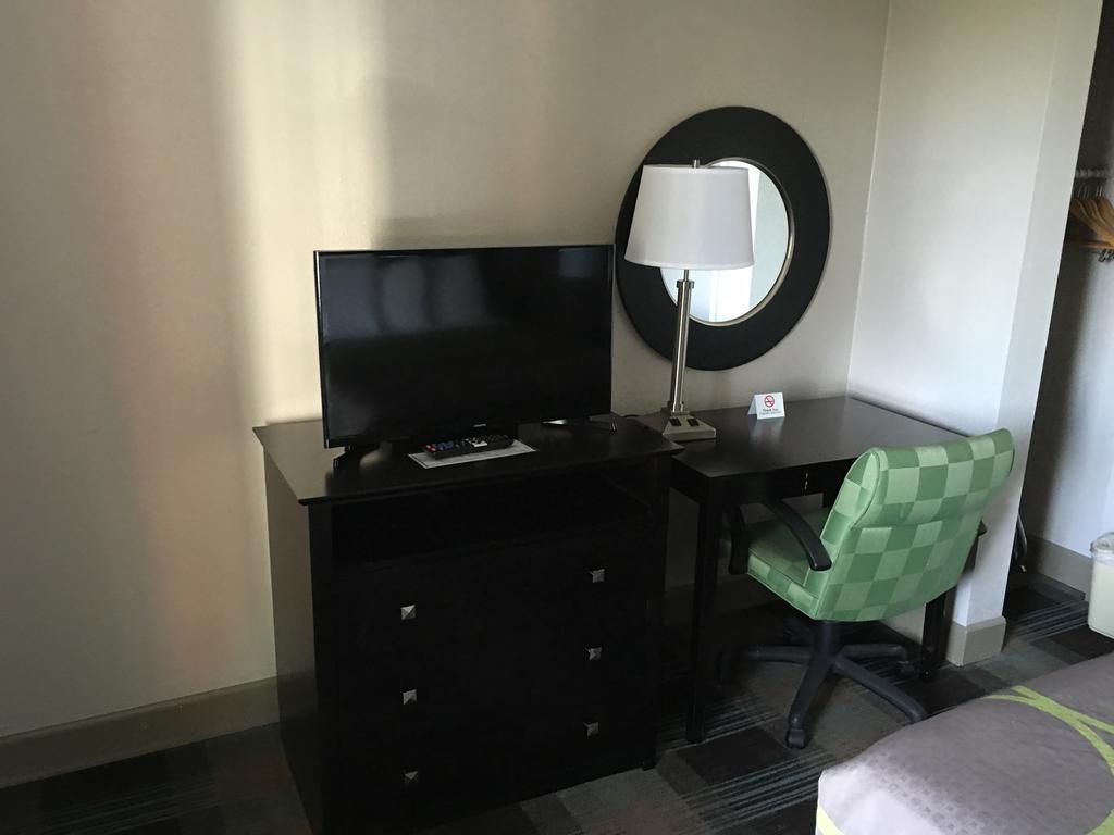 Super 8 By Wyndham 2* Salinas