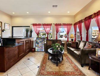Super 8 By Wyndham Salinas
