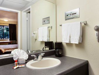 Super 8 By Wyndham 2* Salinas